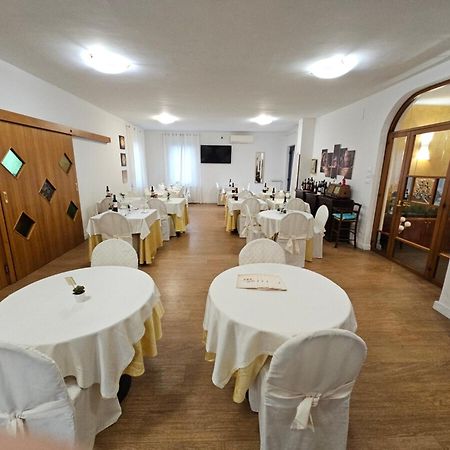 Hotel Mazzocchetti Citta Sant'Angelo Exteriér fotografie