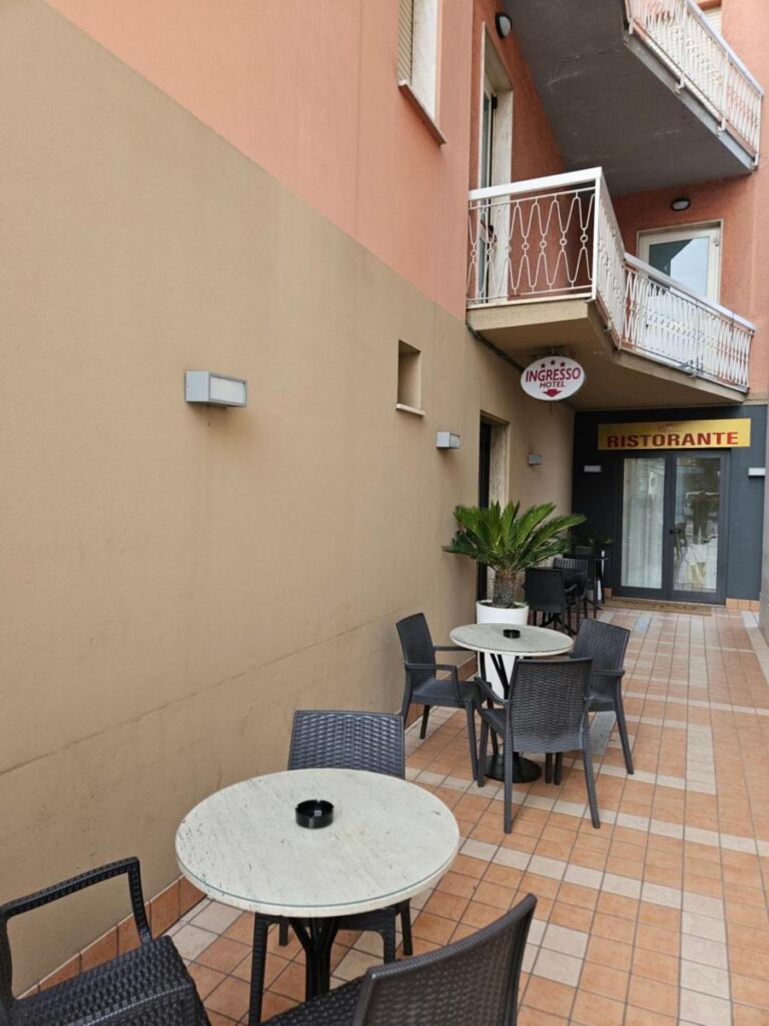 Hotel Mazzocchetti Citta Sant'Angelo Exteriér fotografie