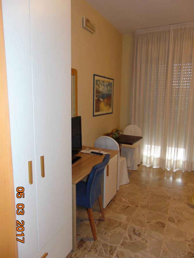 Hotel Mazzocchetti Citta Sant'Angelo Exteriér fotografie